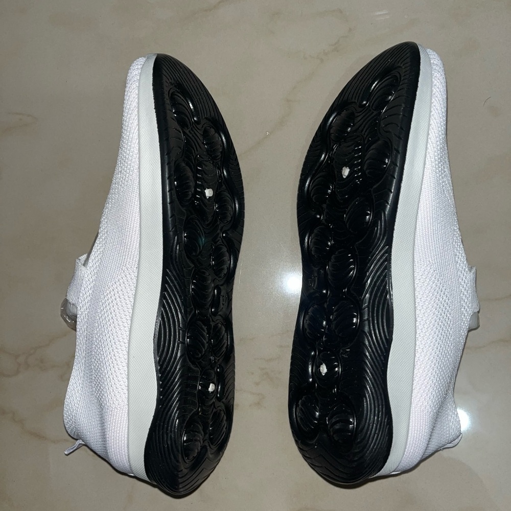 Women's Breathable Mesh Flats - Picture 3 of 5